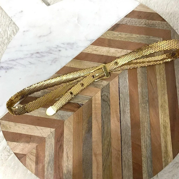 Vintage - Yellow Goldtone Slinky Snake Belt - Picture 3 of 5